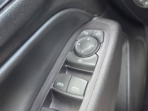 Used 2018 Chevrolet Equinox LT image 21