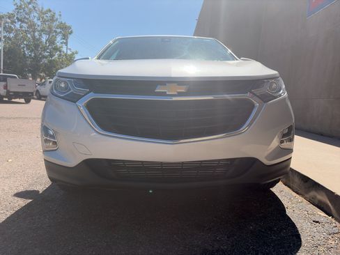 Used 2021 Chevrolet Equinox LT w/ LPO, Cargo Package AWD/4WD image 9