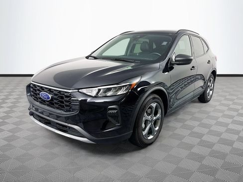 Certified 2025 Ford Escape ST-Line FWD image 3