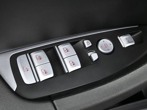 Used 2024 BMW X3 sDrive30i image 4