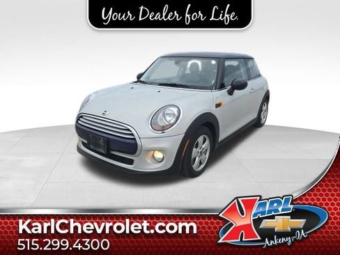 Used 2015 MINI Cooper 2-Door Hardtop image 1