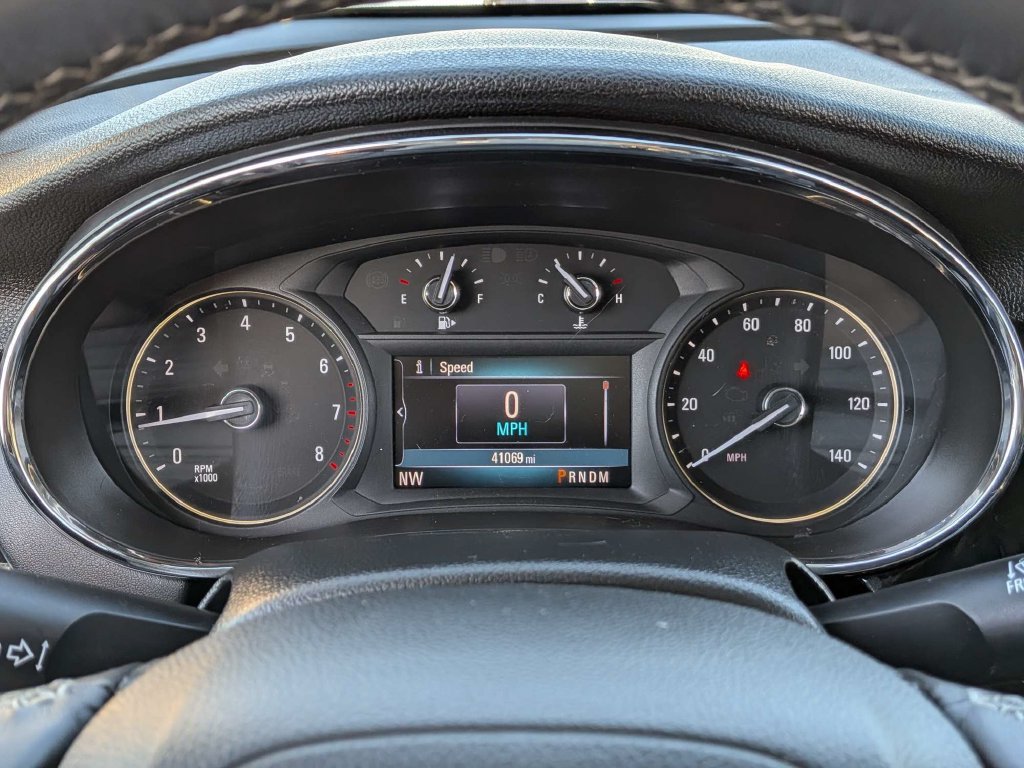 Used 2020 Buick Encore Preferred AWD/4WD image 25