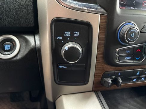 Used 2018 RAM 2500 Laramie w/ Convenience Group image 32