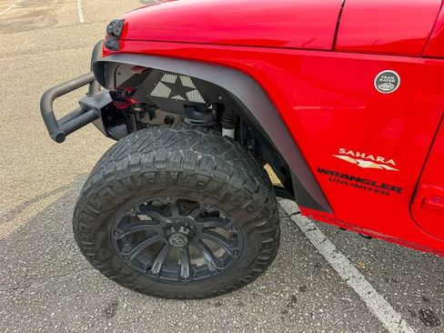 Used 2015 Jeep Wrangler Unlimited Sahara w/ Max Tow Package AWD/4WD image 8