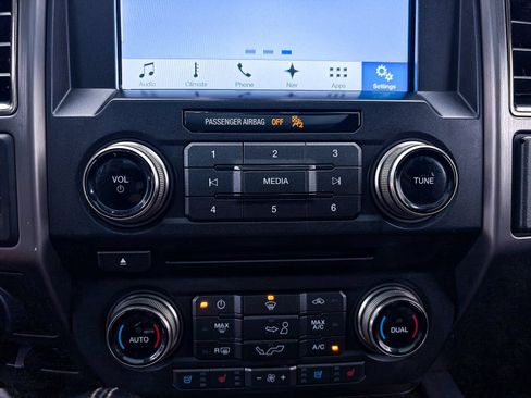 Used 2017 Ford F150 Raptor w/ Equipment Group 802A Luxury AWD/4WD image 23