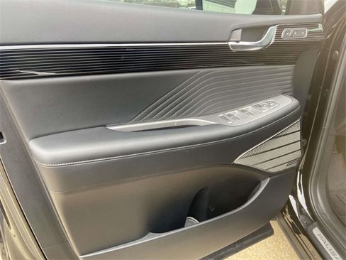 Used 2025 Hyundai Palisade Calligraphy image 12