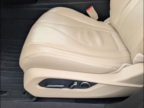 Used 2023 Acura TLX w/ Technology Package image 11