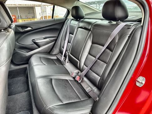 Used 2017 Chevrolet Cruze Premier FWD image 21