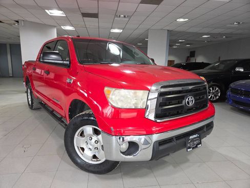 Used 2010 Toyota Tundra 4x4 CrewMax image 1