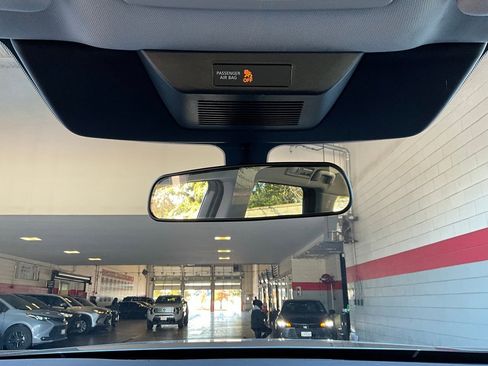 Used 2024 Nissan Pathfinder SV image 18