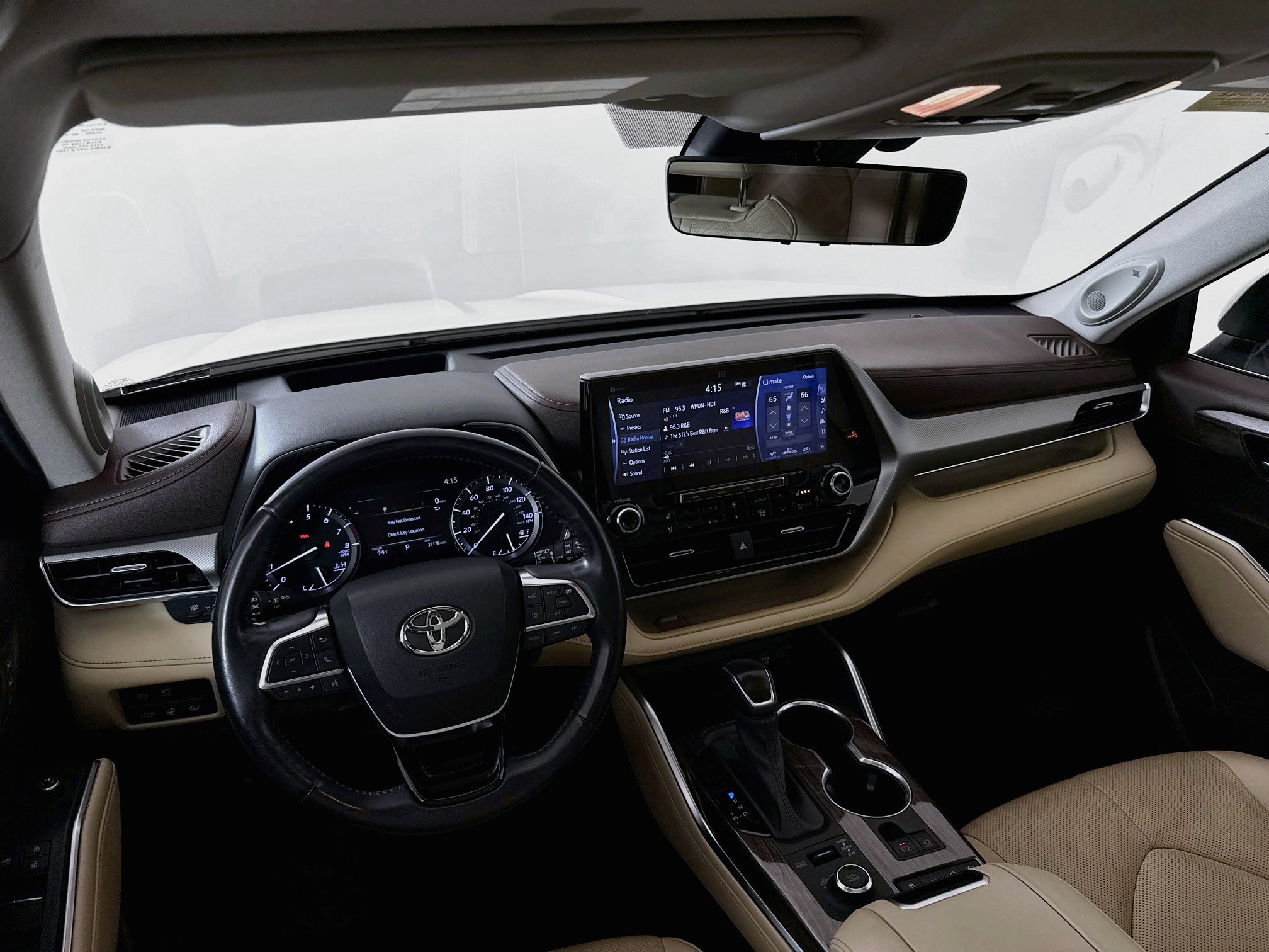 Used 2020 Toyota Highlander Platinum AWD/4WD image 24