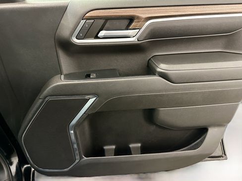 Used 2023 Chevrolet Silverado 1500 LT image 33