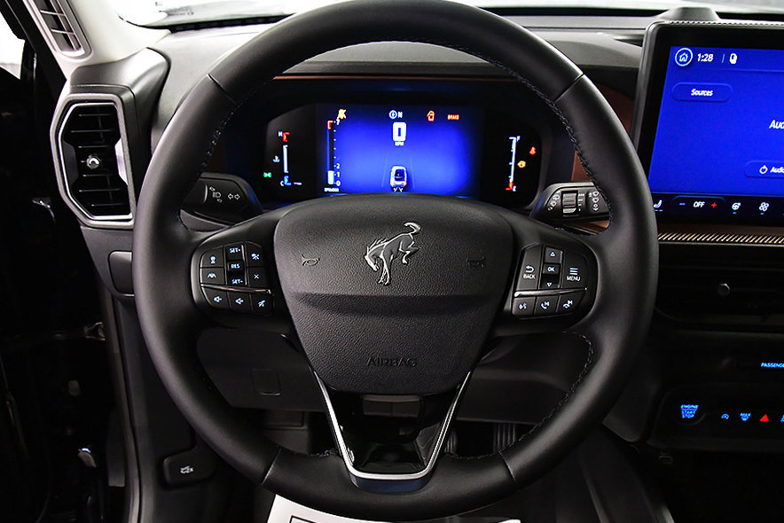 New 2026 Ford Bronco Sport Outer Banks w/ Interior Protection Package AWD/4WD image 18