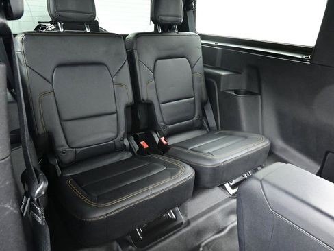 Used 2023 Ford Bronco Badlands image 24