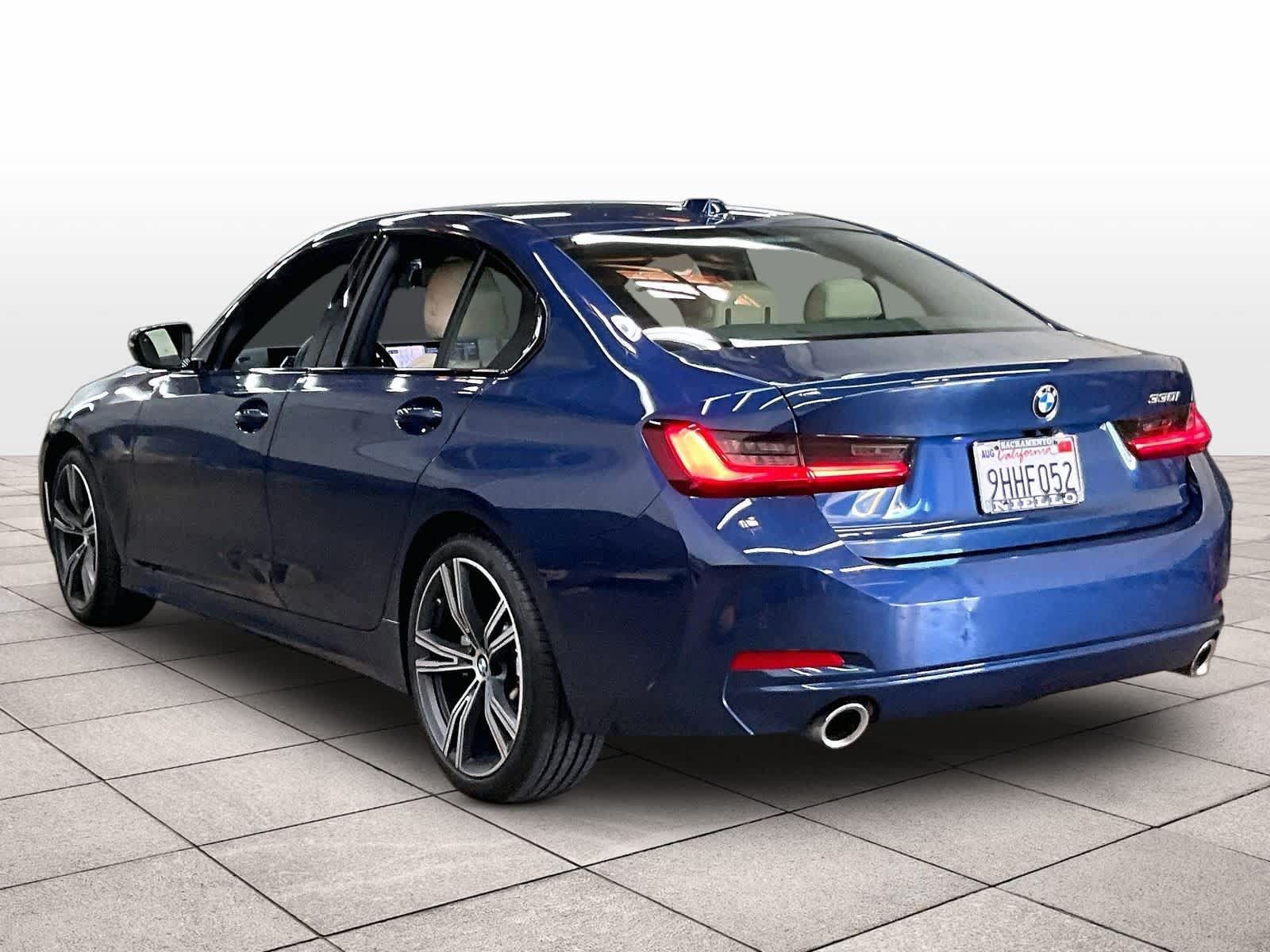 Used 2023 BMW 330i Sedan w/ Parking Assistance Package RWD image 14