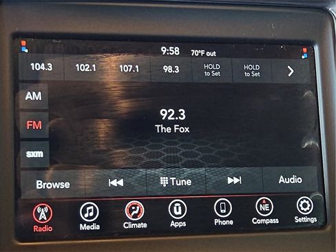 Used 2019 Dodge Charger SXT image 23