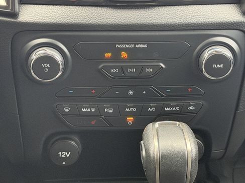 Used 2022 Ford Ranger Lariat w/ Equipment Group 501A High image 13