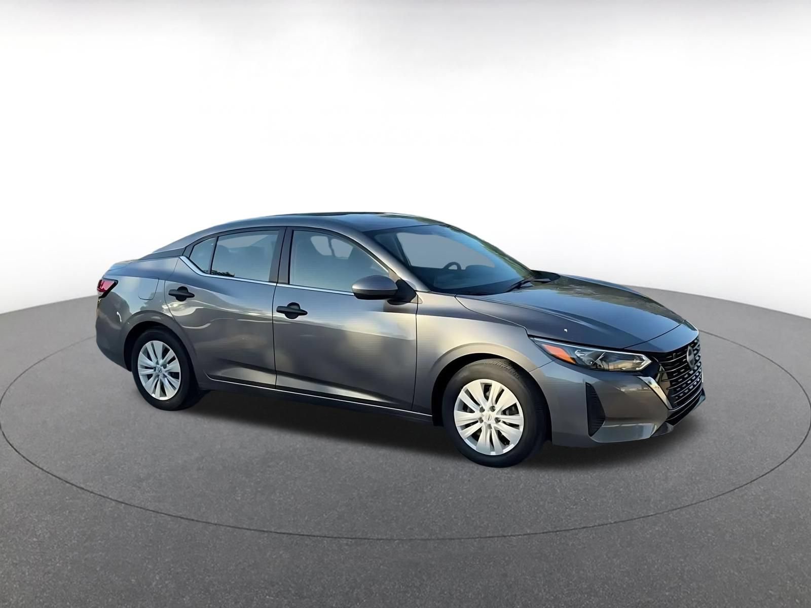 Used 2025 Nissan Sentra S FWD image 2