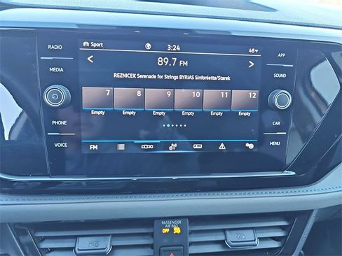 Used 2024 Volkswagen Taos SE image 20