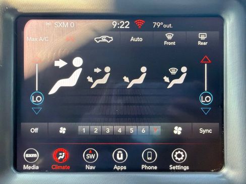 Used 2021 Dodge Challenger SXT w/ Driver Convenience Group RWD image 33