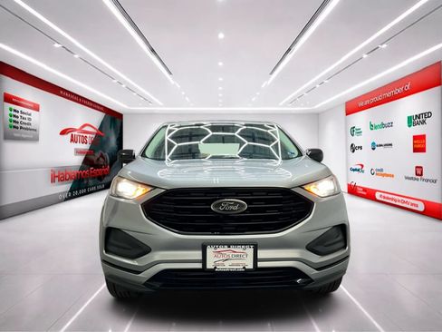 Used 2024 Ford Edge SE w/ Black Appearance Package AWD/4WD image 2