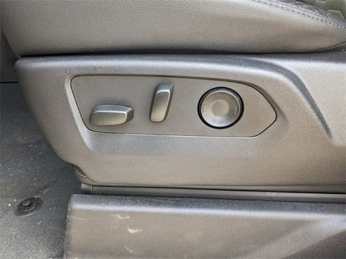 Used 2024 Chevrolet Silverado 1500 ZR2 image 21