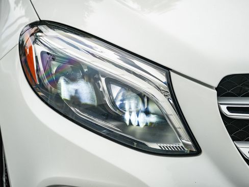 Used 2018 Mercedes-Benz GLE 350 4MATIC image 8