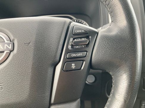 Used 2022 Nissan Frontier SV image 18