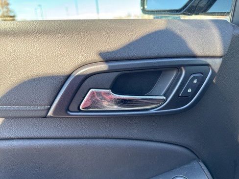 Used 2019 GMC Yukon SLE w/ SLE Value Package image 18