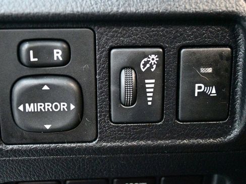 Used 2015 Toyota 4Runner Limited AWD/4WD image 71