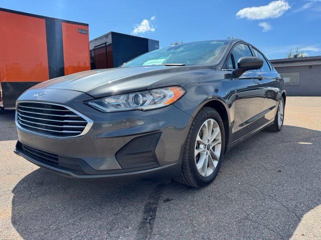 Used 2020 Ford Fusion SE FWD image 3