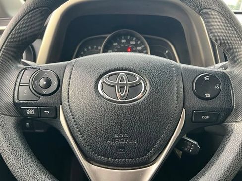 Used 2015 Toyota RAV4 LE FWD image 19