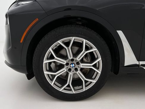 Certified 2023 BMW X7 xDrive40i w/ Climate Comfort Package image 33