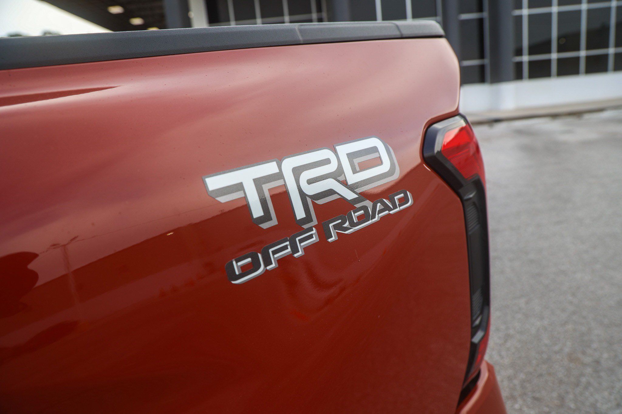 Certified 2025 Toyota Tacoma TRD Off-Road AWD/4WD image 14