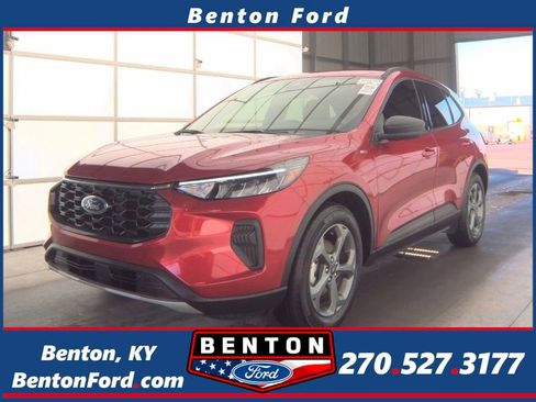 Used 2025 Ford Escape ST-Line w/ Equipment Group 301A image 1