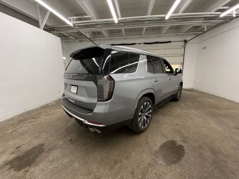 Used 2025 Chevrolet Tahoe High Country image 6