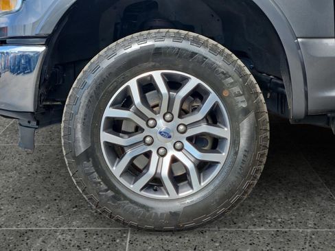 Used 2015 Ford F150 Lariat w/ Equipment Group 501A Mid image 9