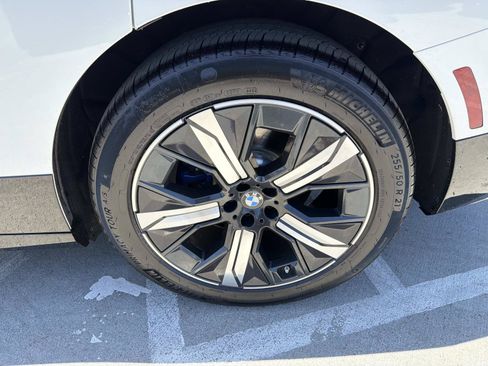 Certified 2025 BMW iX xDrive50 AWD/4WD image 6