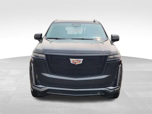 Used 2021 Cadillac Escalade ESV Sport Platinum AWD/4WD image 2