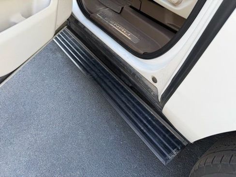 Certified 2022 GMC Yukon XL Denali image 13