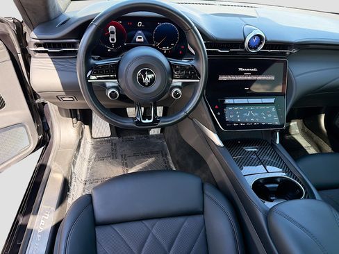 Certified 2024 Maserati GranTurismo Modena image 17