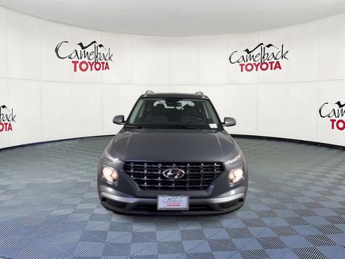 Used 2025 Hyundai Venue SEL FWD image 5