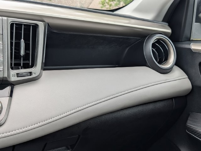 Used 2015 Toyota RAV4 XLE FWD image 15