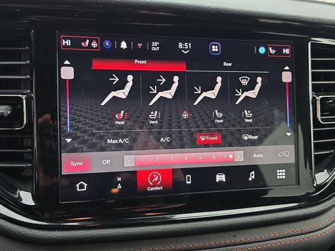 Used 2025 Dodge Durango GT image 32