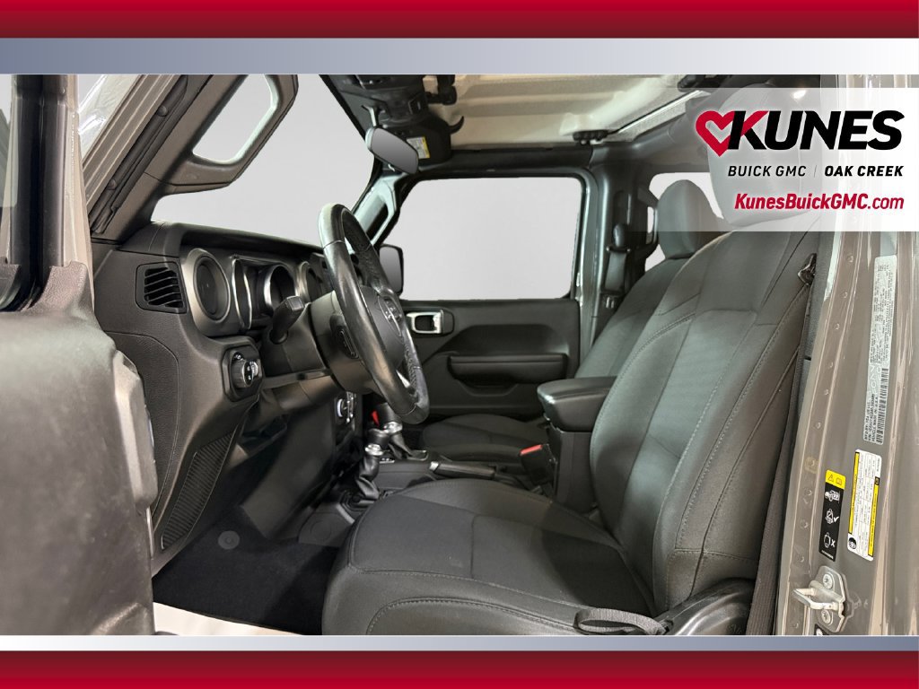 Used 2021 Jeep Gladiator Sport AWD/4WD image 18