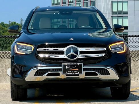 Certified 2022 Mercedes-Benz GLC 300 4MATIC image 3