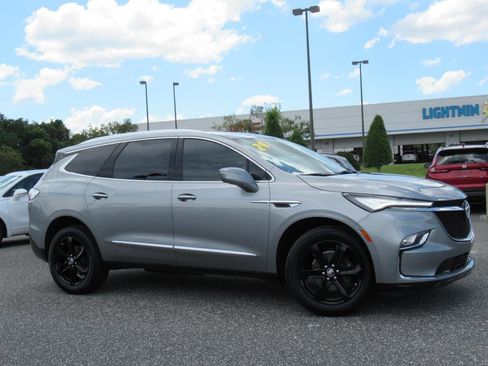 Used 2024 Buick Enclave Essence w/ Sport Touring Edition image 2