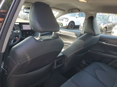 Used 2024 Toyota Camry SE FWD image 9