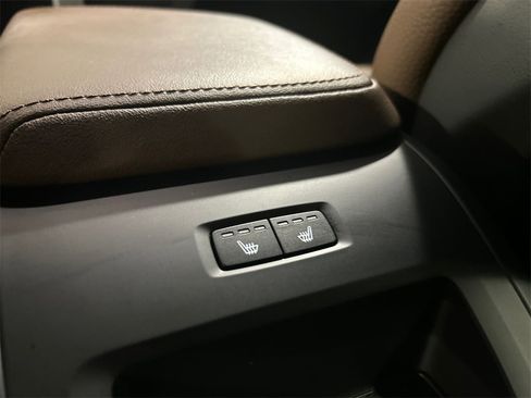 Certified 2023 Volvo XC60 T8 Plus w/ Climate Package image 25