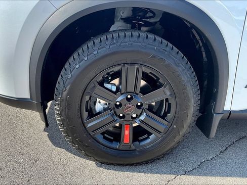 New 2026 Nissan Rogue SV w/ Rock Creek Premium Package AWD/4WD image 11